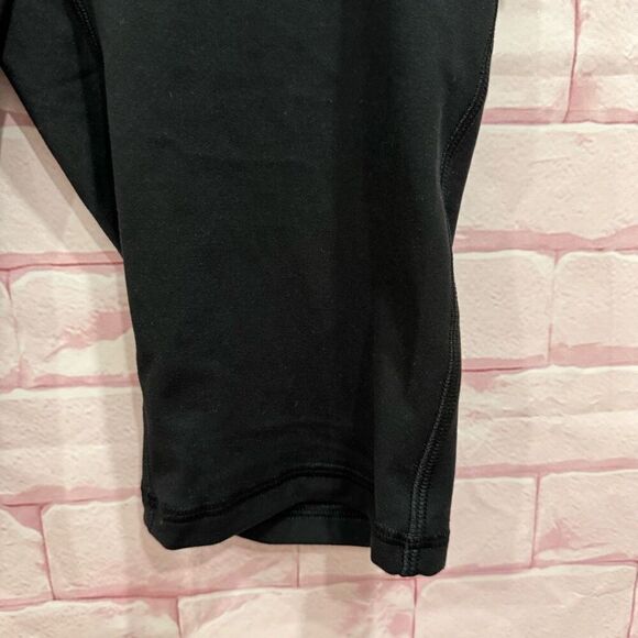 All in motion black short size small - Picture 3 of 8